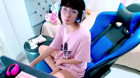 WATASHI online show from January 9, 6:47 pm