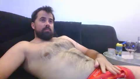 Snapshot of watsojj91 chatting on April 21, 12:34 am watsojj91 online show from April 21, 12:34 am