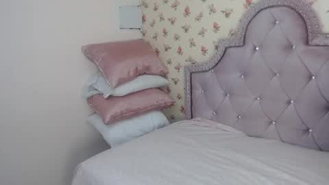 Snapshot of watson_crystal00 chatting on March 17, 1:25 pm Milf Latina online show from March 17, 1:25 pm