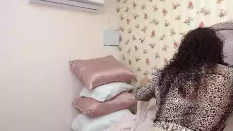 Snapshot of watson_crystal00 chatting on March 20, 1:05 pm Milf Latina online show from March 20, 1:05 pm