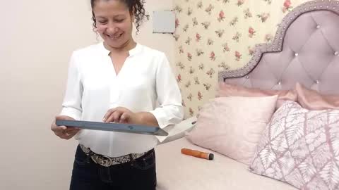 Snapshot of watson_crystal00 chatting on March 21, 1:16 pm Milf Latina online show from March 21, 1:16 pm