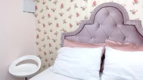 Snapshot of watson_crystal00 chatting on March 28, 1:54 pm Milf Latina online show from March 28, 1:54 pm