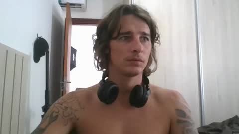 wave_boyy online show from March 24, 3:06 pm