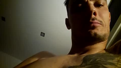 Snapshot of wayne86 chatting on December 4, 11:35 pm wayne86 online show from December 4, 11:35 pm