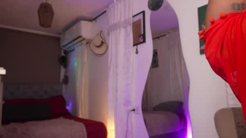 Wayuu Goddess  3 online show from May 29, 1:09 pm