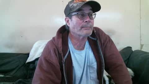 Snapshot of wbfarm chatting on February 15, 11:12 pm WB Farm online show from February 15, 11:12 pm