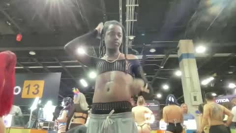 Snapshot of wdesean4 chatting on April 11, 6:56 pm desean online show from April 11, 6:56 pm