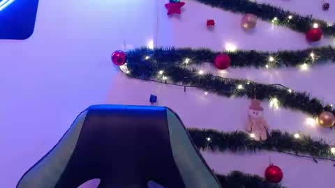 Trixie 3 online show from December 18, 2:17 pm