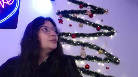 Trixie 3 online show from December 28, 2:42 pm