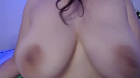 Trixie 3 online show from December 31, 4:46 pm