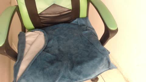 Trixie 3 online show from September 26, 1:48 pm