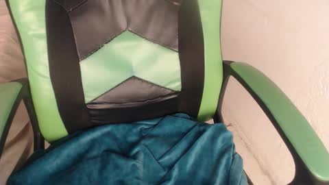 Trixie 3 online show from October 15, 1:55 pm