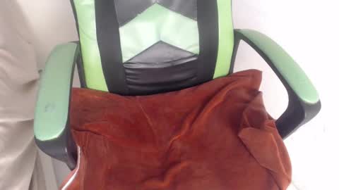 Trixie 3 online show from October 20, 1:33 pm