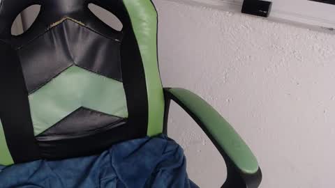 Trixie 3 online show from November 19, 2:39 pm