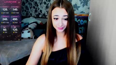 Maya online show from December 8, 4:25 am