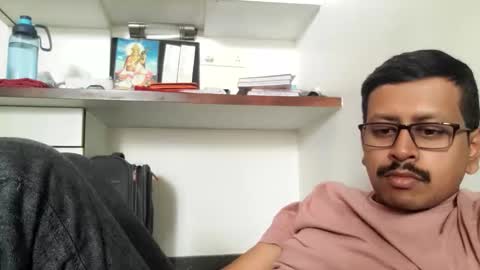 Snapshot of wearcondom chatting on December 20, 8:21 am sexyguy online show from December 20, 8:21 am