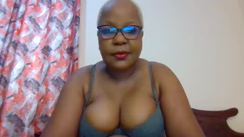 weaverbird25 online show from March 6, 5:48 am