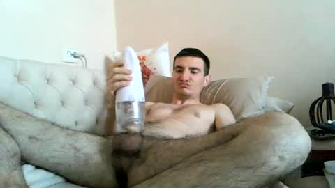 Snapshot of webcamboy98 chatting on June 26, 10:08 am webcamboy98 online show from June 26, 10:08 am