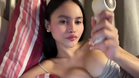 Snapshot of webcammaggie chatting on October 5, 4:27 pm Maggie online show from October 5, 4:27 pm