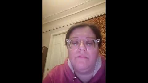 Snapshot of webgirl2 chatting on March 9, 4:11 pm Marina online show from March 9, 4:11 pm