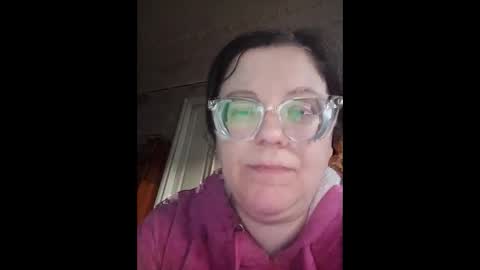 Snapshot of webgirl2 chatting on March 12, 3:18 pm Marina online show from March 12, 3:18 pm