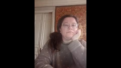Snapshot of webgirl2 chatting on March 22, 1:36 pm Marina online show from March 22, 1:36 pm