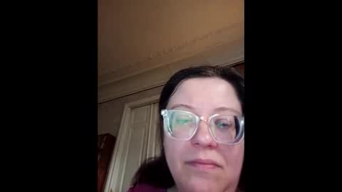 Snapshot of webgirl2 chatting on March 24, 3:17 pm Marina online show from March 24, 3:17 pm