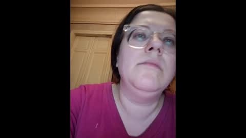 Snapshot of webgirl2 chatting on April 16, 5:36 pm Marina online show from April 16, 5:36 pm