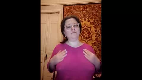 Snapshot of webgirl2 chatting on April 25, 9:45 pm Marina online show from April 25, 9:45 pm
