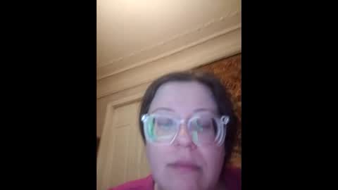 Snapshot of webgirl2 chatting on April 28, 6:02 pm Marina online show from April 28, 6:02 pm
