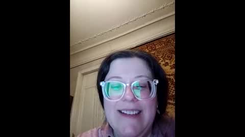 Snapshot of webgirl2 chatting on May 3, 8:37 pm Marina online show from May 3, 8:37 pm