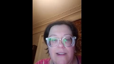 Snapshot of webgirl2 chatting on June 5, 7:30 pm Marina online show from June 5, 7:30 pm