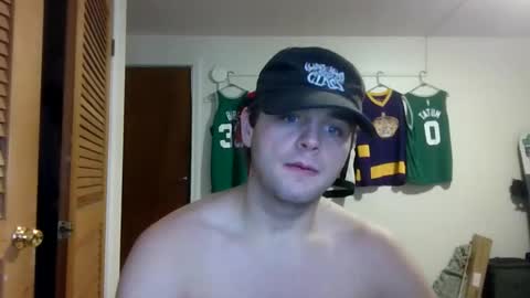 weenskir online show from April 10, 5:39 pm