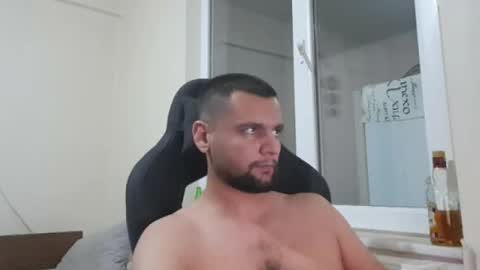 Snapshot of weezing442 chatting on December 10, 3:22 pm alp online show from December 10, 3:22 pm