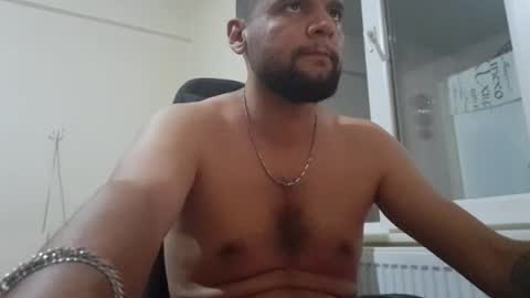 Snapshot of weezing442 chatting on February 17, 9:30 pm alp online show from February 17, 9:30 pm