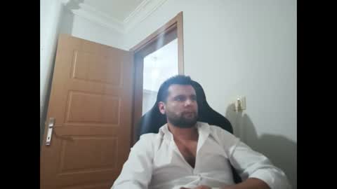 Snapshot of weezing442 chatting on March 28, 7:46 pm alp online show from March 28, 7:46 pm