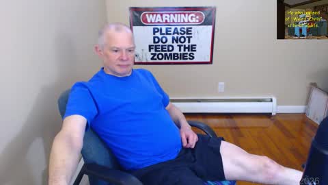 Snapshot of weird_chris chatting on February 21, 5:25 pm Chris online show from February 21, 5:25 pm