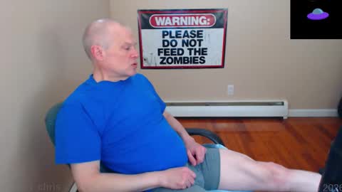 Snapshot of weird_chris chatting on March 21, 7:28 pm Chris online show from March 21, 7:28 pm