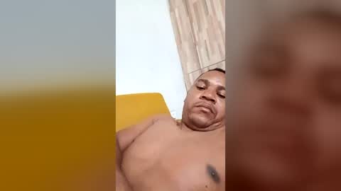 welitonsssantos5 online show from June 15, 10:28 am