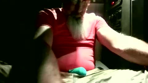 wellhung19781 online show from June 7, 12:42 pm