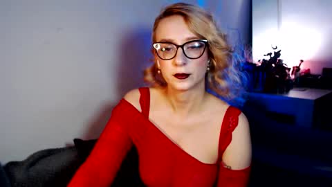 Snapshot of welliza chatting on October 10, 11:37 pm Liza online show from October 10, 11:37 pm