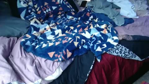 Snapshot of weluvwoman84 chatting on January 27, 7:35 pm RiZZA and MiKE online show from January 27, 7:35 pm