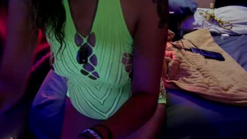 Snapshot of weluvwoman84 chatting on February 7, 8:01 am RiZZA and MiKE online show from February 7, 8:01 am