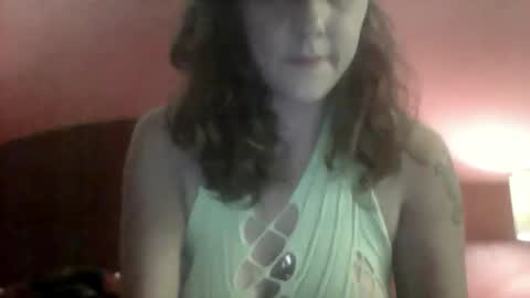 Snapshot of weluvwoman84 chatting on October 19, 11:11 am RiZZA and MiKE online show from October 19, 11:11 am