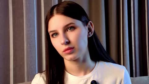 Snapshot of wendiswarn chatting on March 20, 12:32 pm Kristin online show from March 20, 12:32 pm