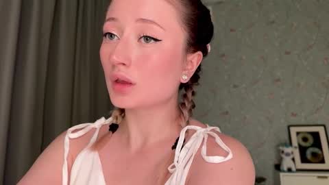 Daisy    online show from October 28, 5:04 pm