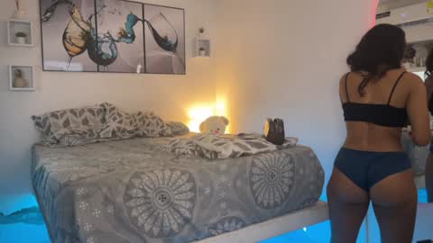 Wendy Alex online show from February 4, 11:16 pm