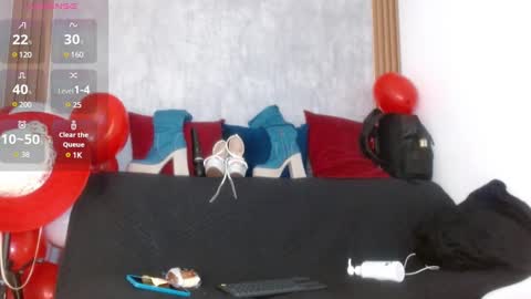 Snapshot of wendy_rivera chatting on February 18, 11:44 am Wendy online show from February 18, 11:44 am