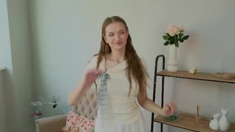 Snapshot of wendy_ross_ chatting on June 11, 2:15 pm Elsa online show from June 11, 2:15 pm