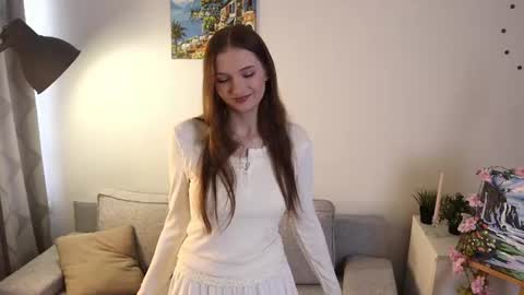 Snapshot of wendy_ross_ chatting on June 16, 1:25 pm Elsa online show from June 16, 1:25 pm
